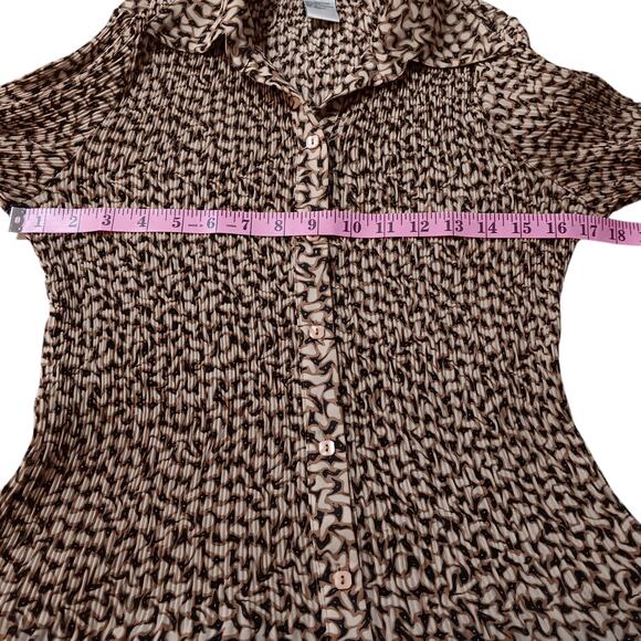 VINTAGE Blouse Top M Accordion Pleated‎ Lightweight Animal Print Cheetah Flutter - Picture 5 of 8